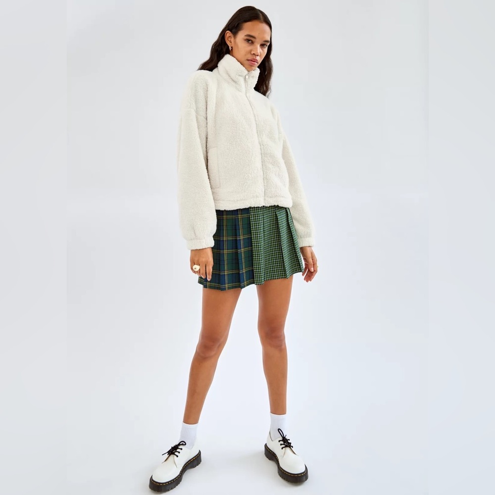 Sunday Best Mockneck Fuzzy Zip-Up - Picture 8 of 10